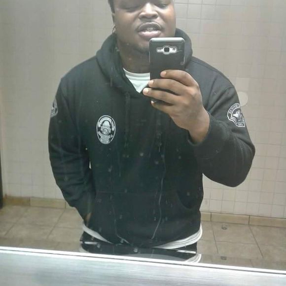 Meet your Posher, Cody - Picture 1 of 1